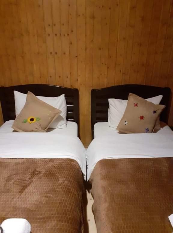 Hotel Bana Kazbegi Esterno foto