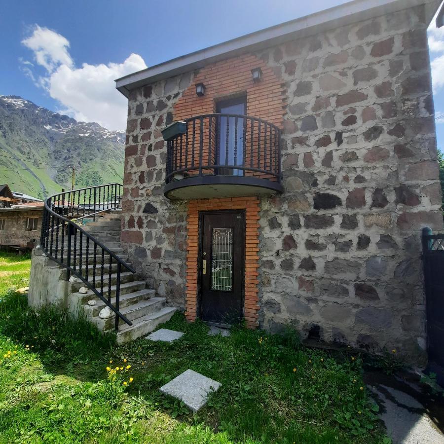 Hotel Bana Kazbegi Esterno foto