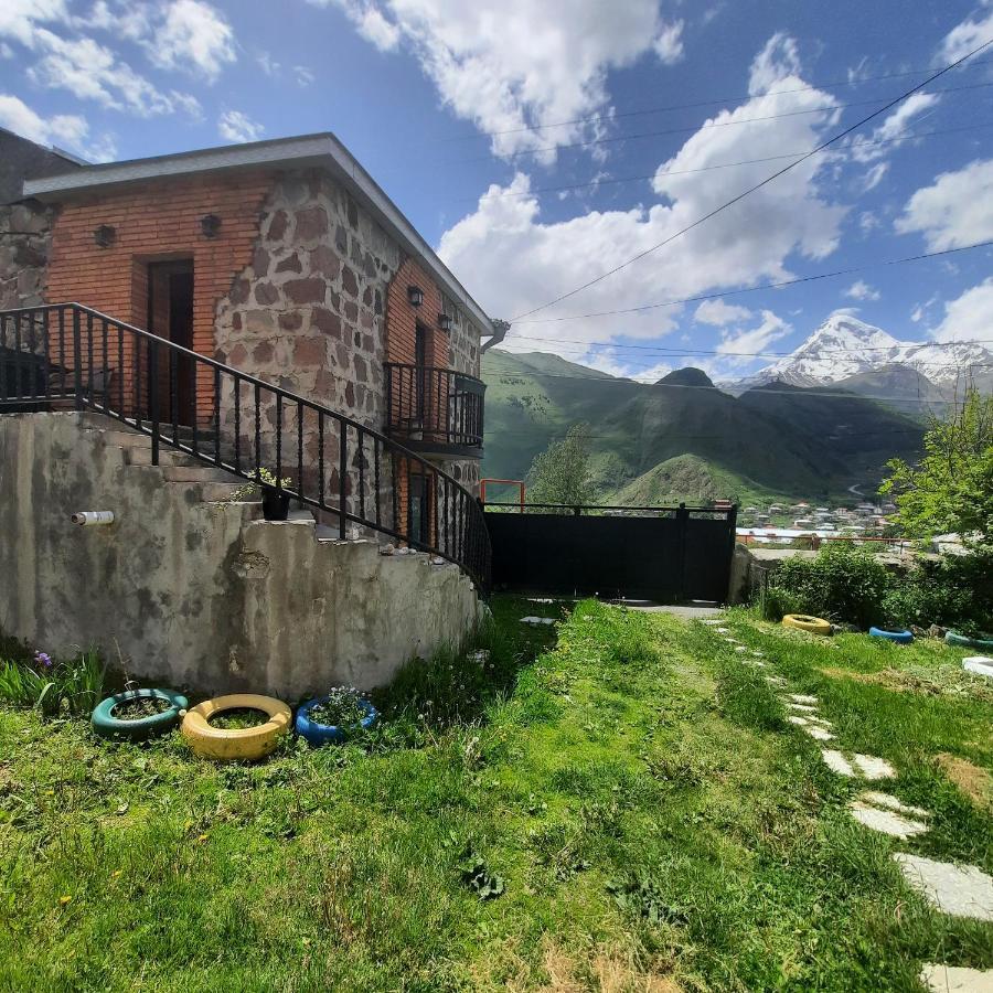 Hotel Bana Kazbegi Esterno foto