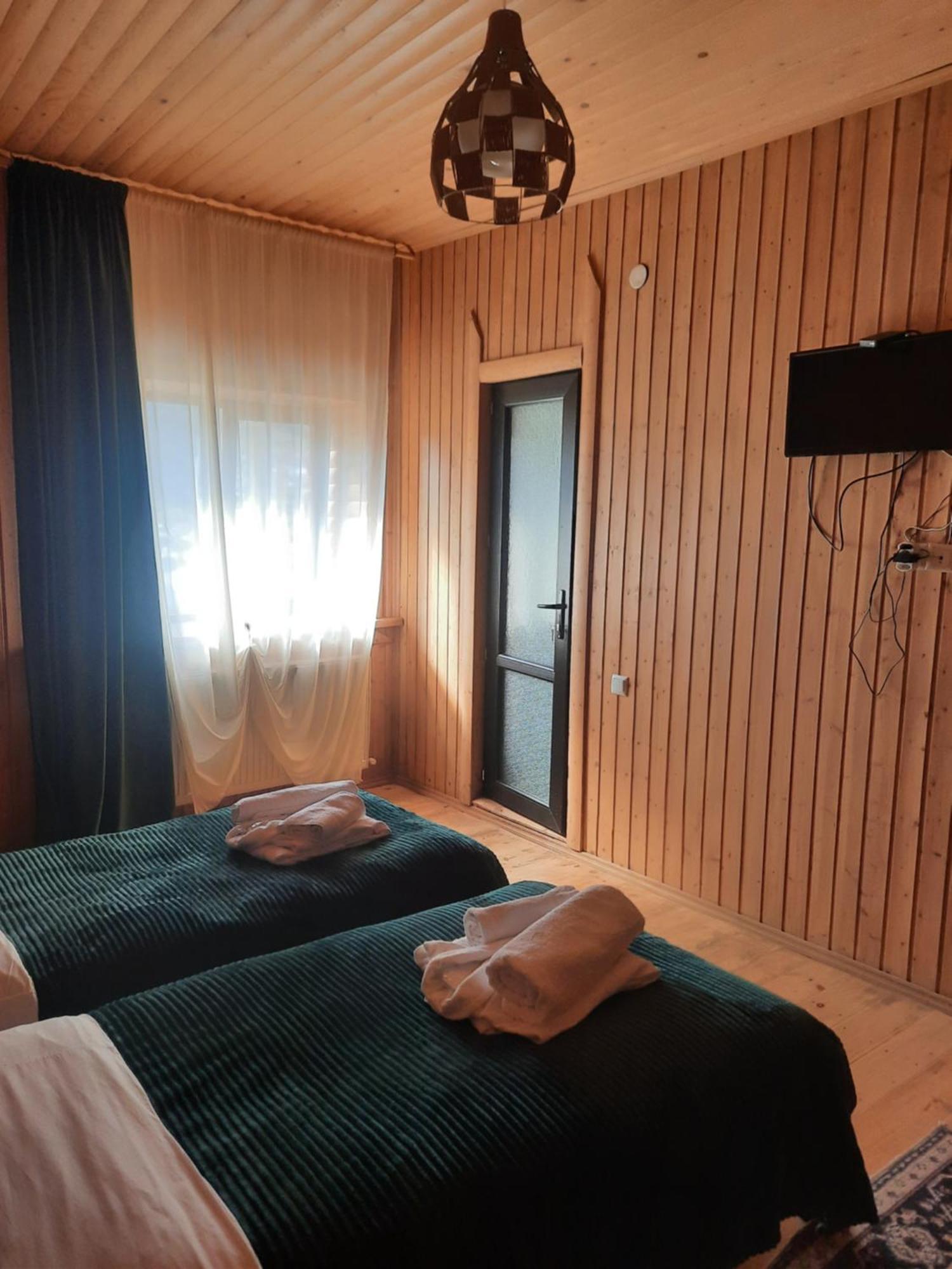 Hotel Bana Kazbegi Esterno foto
