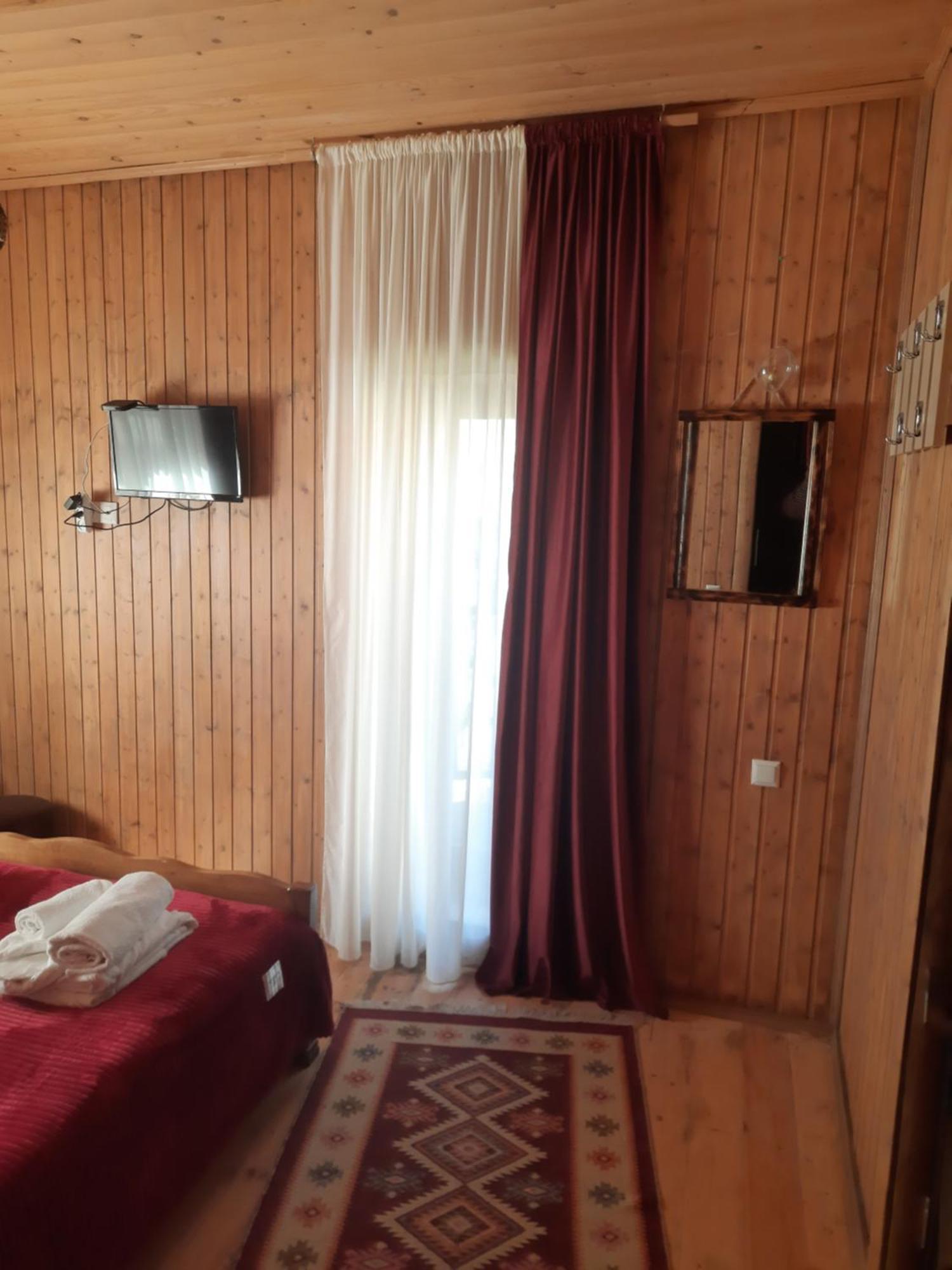 Hotel Bana Kazbegi Esterno foto