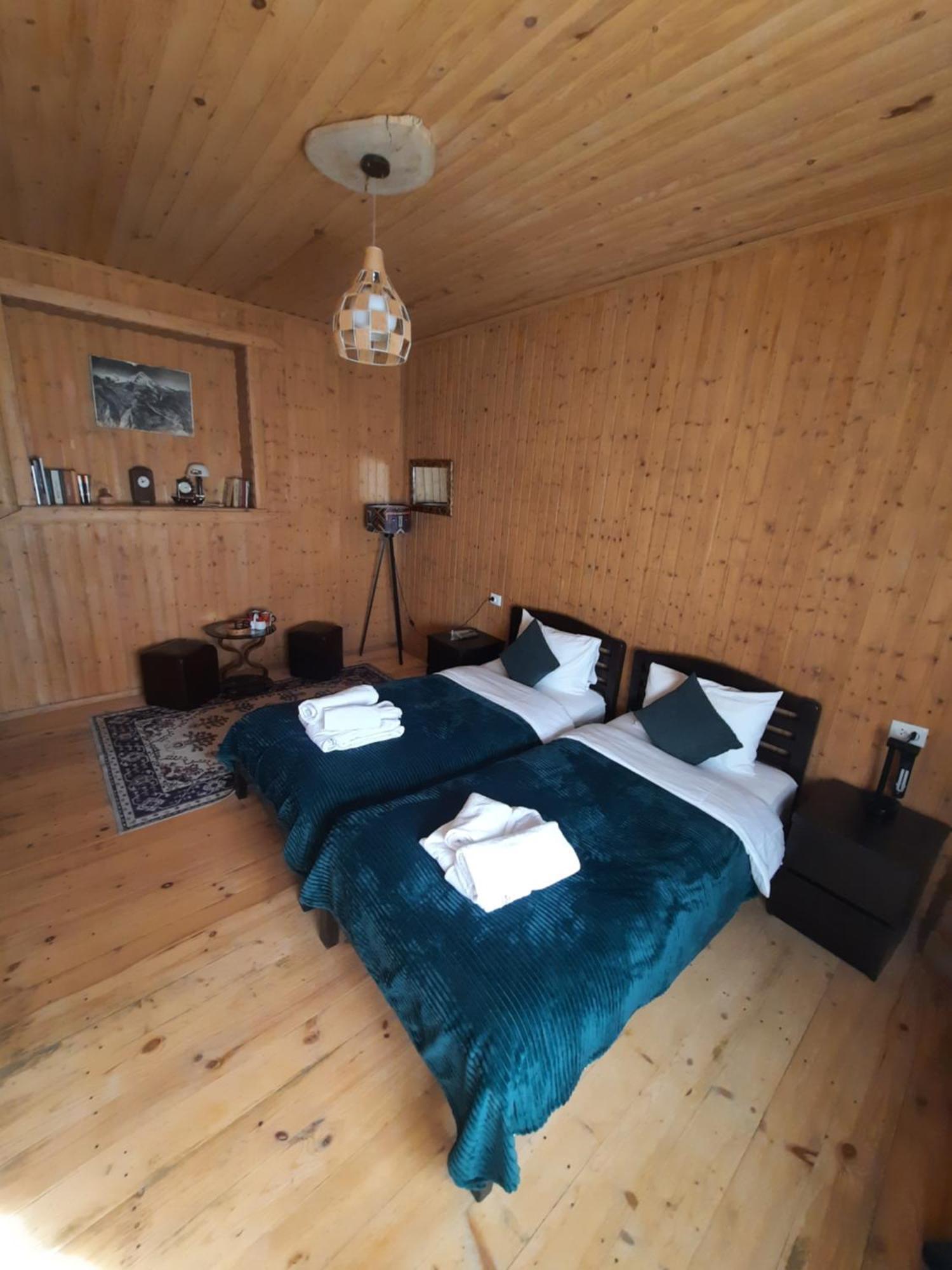 Hotel Bana Kazbegi Esterno foto