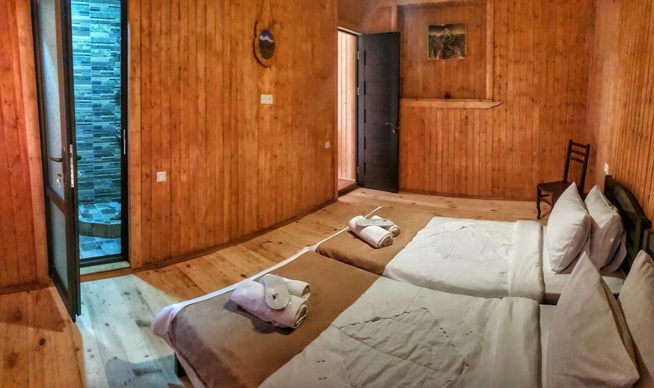 Hotel Bana Kazbegi Esterno foto