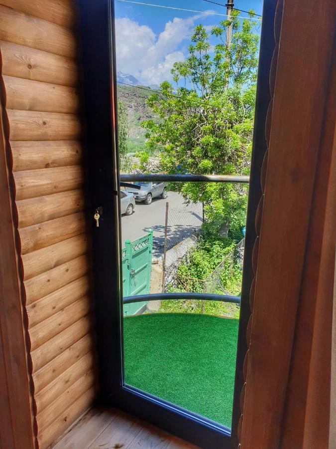 Hotel Bana Kazbegi Esterno foto